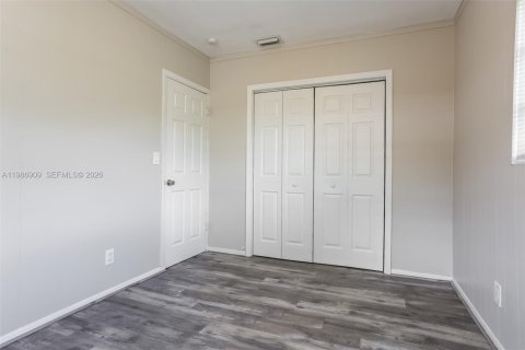 Villa ou maison à louer à North Miami Beach, Floride: 3 chambres, 121.52 m2 № 2044987 - photo 10