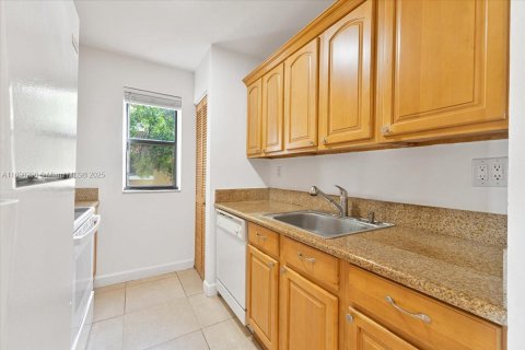 Copropriété à vendre à Miami, Floride: 1 chambre, 64.01 m2 № 1452233 - photo 12
