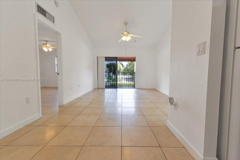 Copropriété à vendre à Miami, Floride: 1 chambre, 64.01 m2 № 1452233 - photo 8