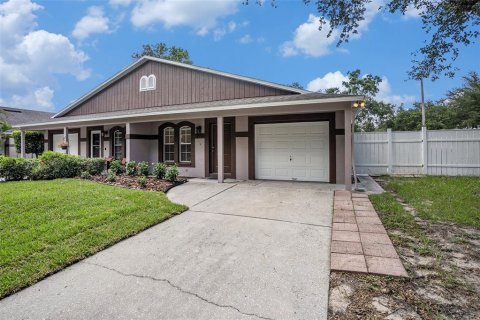 Apartamento en alquiler en Tampa, Florida, 3 dormitorios, 111.48 m2 № 1848193 - foto 2