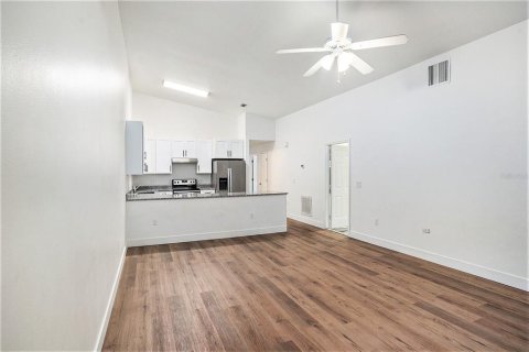 Apartamento en alquiler en Tampa, Florida, 3 dormitorios, 111.48 m2 № 1848193 - foto 4