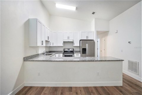Apartamento en alquiler en Tampa, Florida, 3 dormitorios, 111.48 m2 № 1848193 - foto 7