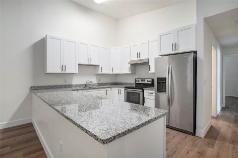 Apartamento en alquiler en Tampa, Florida, 3 dormitorios, 111.48 m2 № 1848193 - foto 9