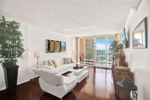 Купить кондоминиум в Холливуд, Флорида 1 спальня, 77.57м2, № 1986873 - фото 4