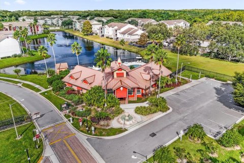 Propiedad comercial en venta en Kissimmee, Florida, 39 dormitorios, 1866.59 m2 № 2218694 - foto 4