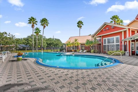 Propiedad comercial en venta en Kissimmee, Florida, 39 dormitorios, 1866.59 m2 № 2218694 - foto 25