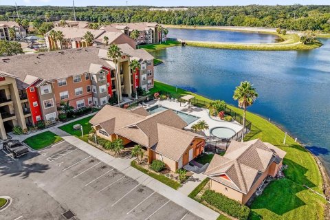 Propiedad comercial en venta en Kissimmee, Florida, 39 dormitorios, 1866.59 m2 № 2218694 - foto 8