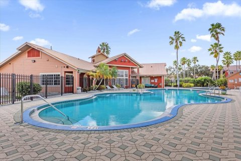 Propiedad comercial en venta en Kissimmee, Florida, 39 dormitorios, 1866.59 m2 № 2218694 - foto 26