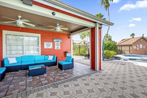 Propiedad comercial en venta en Kissimmee, Florida, 39 dormitorios, 1866.59 m2 № 2218694 - foto 27
