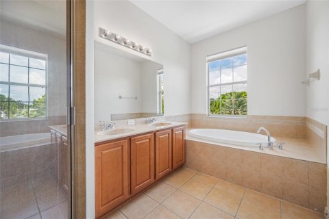 Townhouse in Seminole, Florida 3 bedrooms, 175.12 sq.m. № 1894072 - photo 18