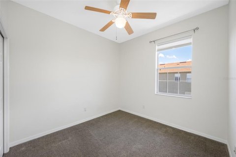 Townhouse in Seminole, Florida 3 bedrooms, 175.12 sq.m. № 1894072 - photo 20