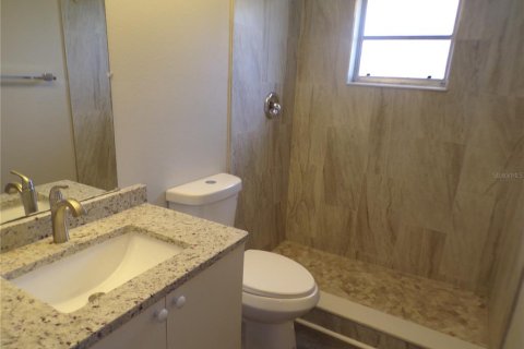 Villa ou maison à louer à Punta Gorda, Floride: 2 chambres, 97.55 m2 № 2148892 - photo 9
