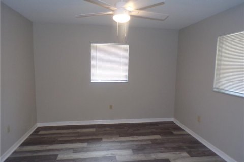 Villa ou maison à louer à Punta Gorda, Floride: 2 chambres, 97.55 m2 № 2148892 - photo 29