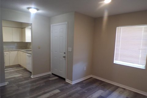 Villa ou maison à louer à Punta Gorda, Floride: 2 chambres, 97.55 m2 № 2148892 - photo 17