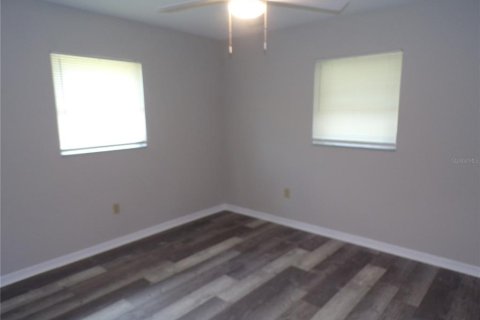 Villa ou maison à louer à Punta Gorda, Floride: 2 chambres, 97.55 m2 № 2148892 - photo 7