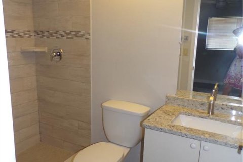 Villa ou maison à louer à Punta Gorda, Floride: 2 chambres, 97.55 m2 № 2148892 - photo 30