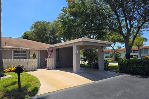 Купить виллу или дом в Делрей-Бич, Флорида 2 спальни, 106.65м2, № 1972651 - фото 1