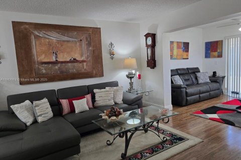 Купить виллу или дом в Делрей-Бич, Флорида 2 спальни, 106.65м2, № 1972651 - фото 2