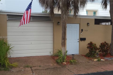 Touwnhouse à louer à Miami Lakes, Floride: 3 chambres, 123.84 m2 № 1939848 - photo 6
