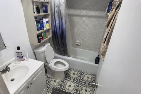 Touwnhouse à louer à Miami Lakes, Floride: 3 chambres, 123.84 m2 № 1939848 - photo 12