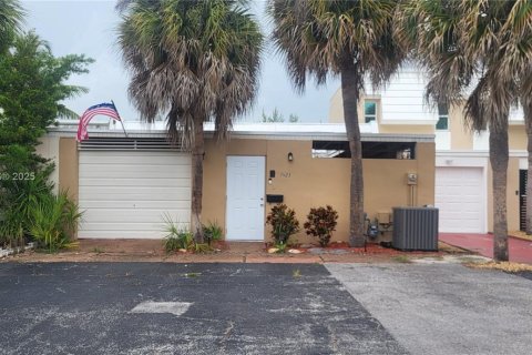 Touwnhouse à louer à Miami Lakes, Floride: 3 chambres, 123.84 m2 № 1939848 - photo 5