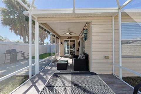 House in The Villages, Florida 3 bedrooms, 149.76 sq.m. № 1718321 - photo 15