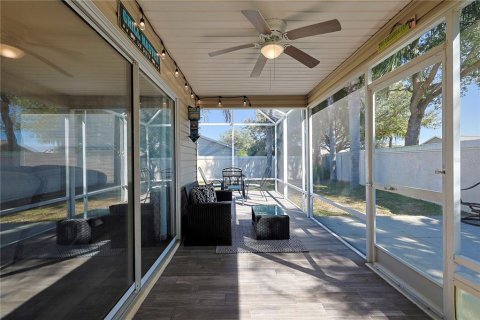 House in The Villages, Florida 3 bedrooms, 149.76 sq.m. № 1718321 - photo 14