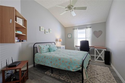House in The Villages, Florida 3 bedrooms, 149.76 sq.m. № 1718321 - photo 25