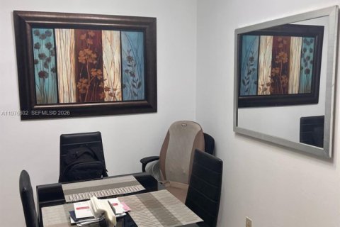 Condominio en venta en Coral Springs, Florida, 2 dormitorios, 71.35 m2 № 2040615 - foto 4