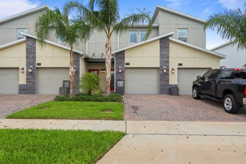 Condo in Davenport, Florida, 3 bedrooms  № 1756990 - photo 1