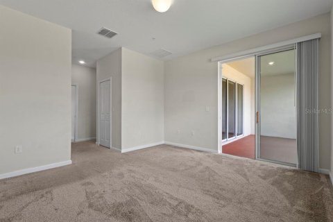 Condo in Davenport, Florida, 3 bedrooms  № 1756990 - photo 15