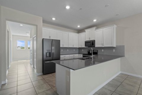 Condo in Davenport, Florida, 3 bedrooms  № 1756990 - photo 6