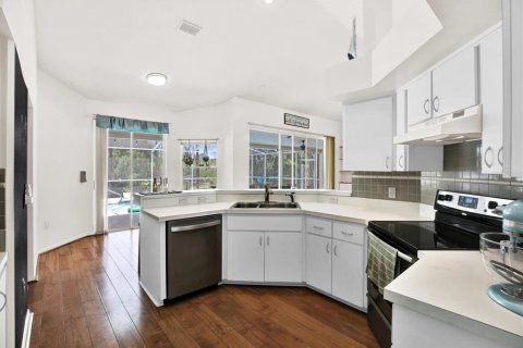 House in Land O' Lakes, Florida 3 bedrooms, 162.21 sq.m. № 1782446 - photo 7