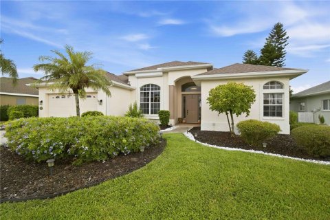 Casa en North Port, Florida 3 dormitorios, 187.29 m2 № 2387314