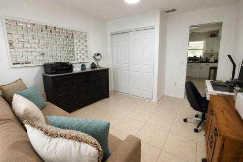 Casa en venta en Kissimmee, Florida, 4 dormitorios, 205.78 m2 № 2209612 - foto 7