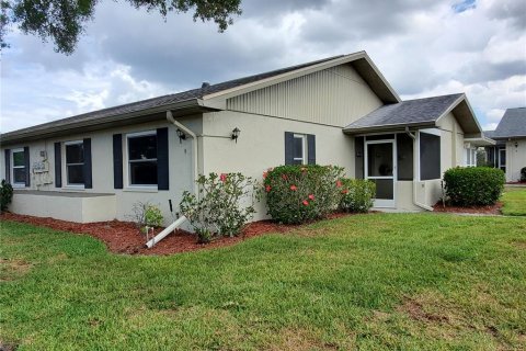 Condo à Sun City Center, Floride, 2 chambres  № 2373241