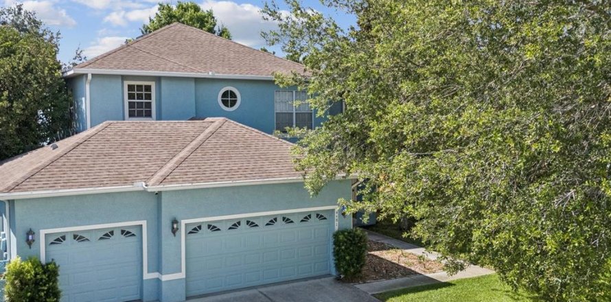 House in Spring Hill, Florida 5 bedrooms, 260.22 sq.m. № 1791821