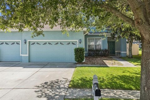 House in Spring Hill, Florida 5 bedrooms, 260.22 sq.m. № 1791821 - photo 2