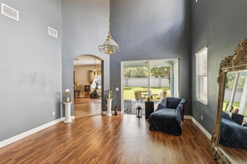 House in Spring Hill, Florida 5 bedrooms, 260.22 sq.m. № 1791821 - photo 9