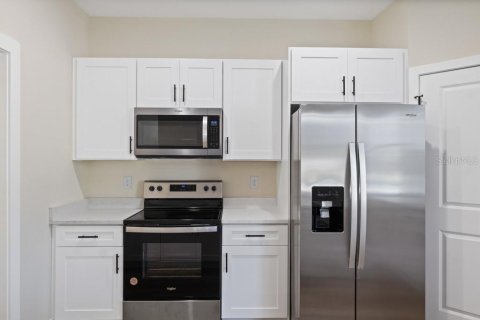 Townhouse in Tampa, Florida 2 bedrooms, 123.19 sq.m. № 2157178 - photo 7