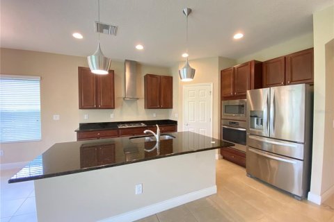 Villa ou maison à louer à Apollo Beach, Floride: 4 chambres, 184.69 m2 № 2167712 - photo 6