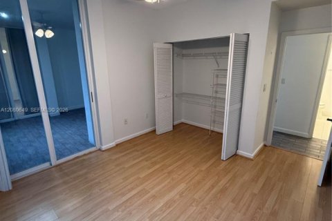Copropriété à louer à Doral, Floride: 3 chambres, 123.56 m2 № 2344228 - photo 16