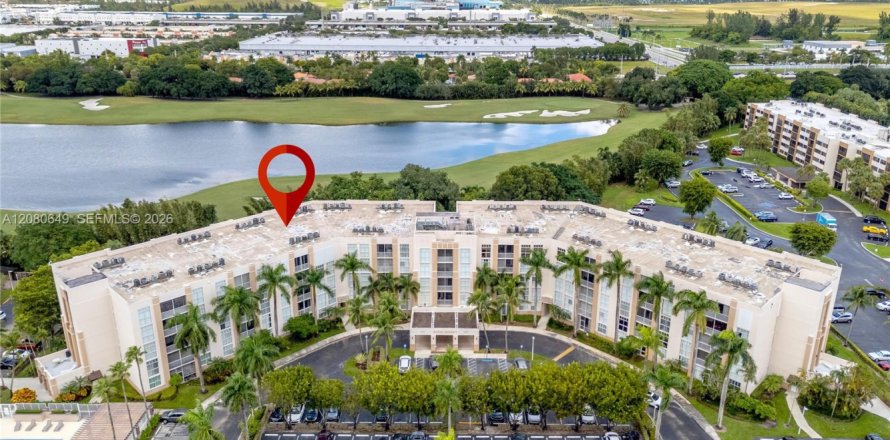 Condo à Doral, Floride, 3 chambres  № 2344228
