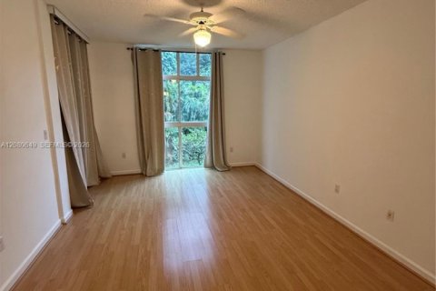 Copropriété à louer à Doral, Floride: 3 chambres, 123.56 m2 № 2344228 - photo 8