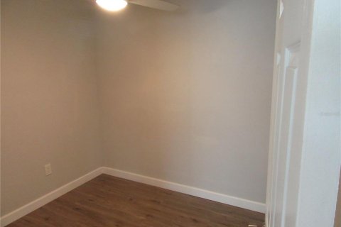 Appartement à louer à Saint Petersburg, Floride: 2 chambres, 85.93 m2 № 2405435 - photo 8