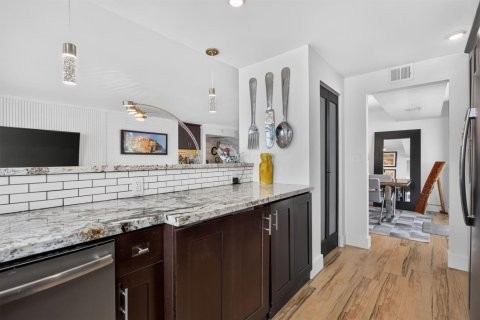 Copropriété à louer à Pompano Beach, Floride: 2 chambres, 145.86 m2 № 2313663 - photo 7