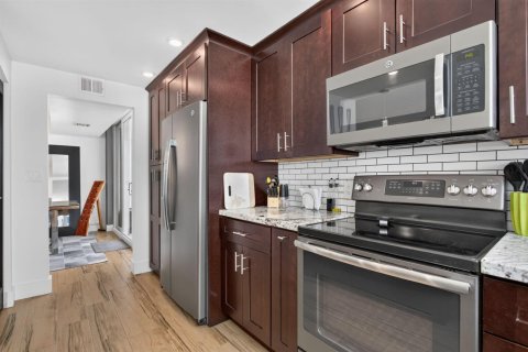 Copropriété à louer à Pompano Beach, Floride: 2 chambres, 145.86 m2 № 2313663 - photo 9