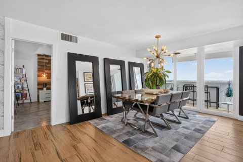 Copropriété à louer à Pompano Beach, Floride: 2 chambres, 145.86 m2 № 2313663 - photo 3