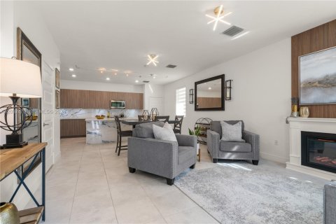 Touwnhouse à vendre à Doral, Floride: 4 chambres, 200.95 m2 № 2382811 - photo 6