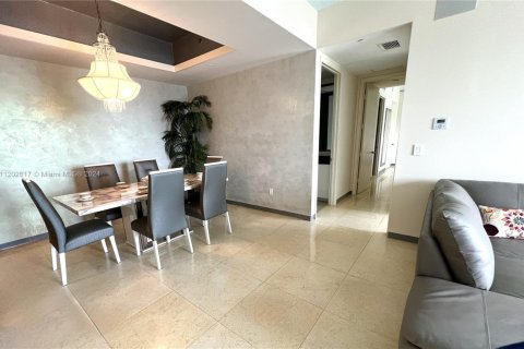 Copropriété à vendre à Sunny Isles Beach, Floride: 2 chambres, 133.31 m2 № 1946819 - photo 3